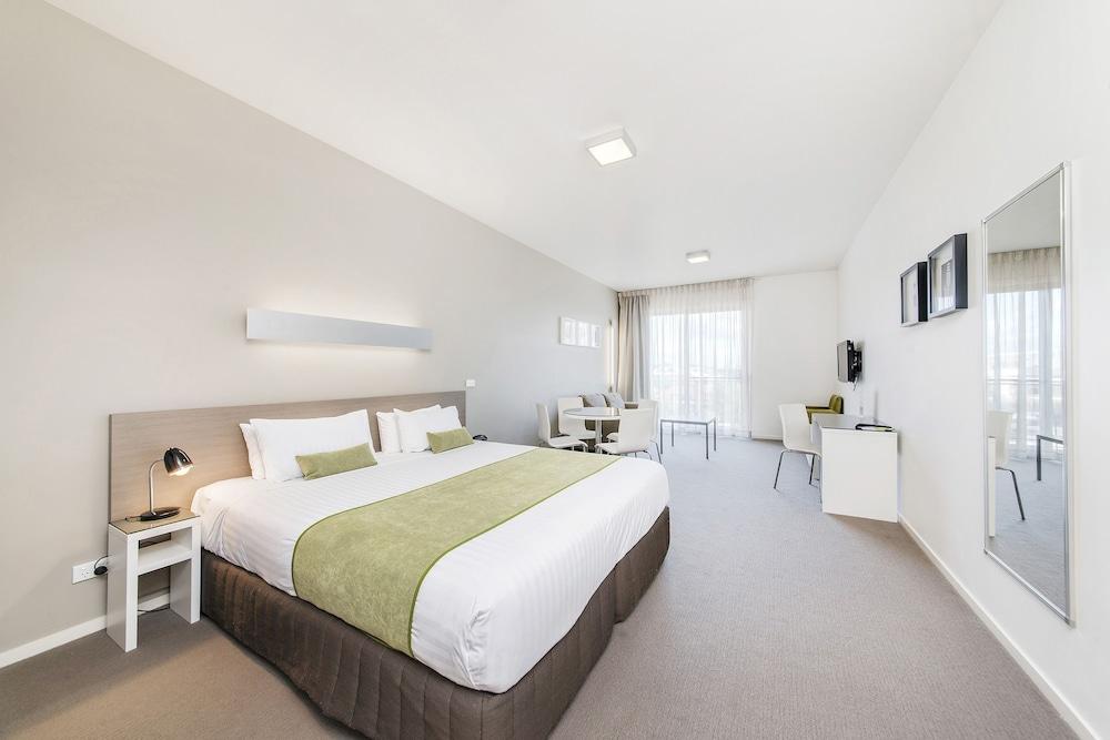 Aparthotel Abode Gungahlin Canberra Esterno foto