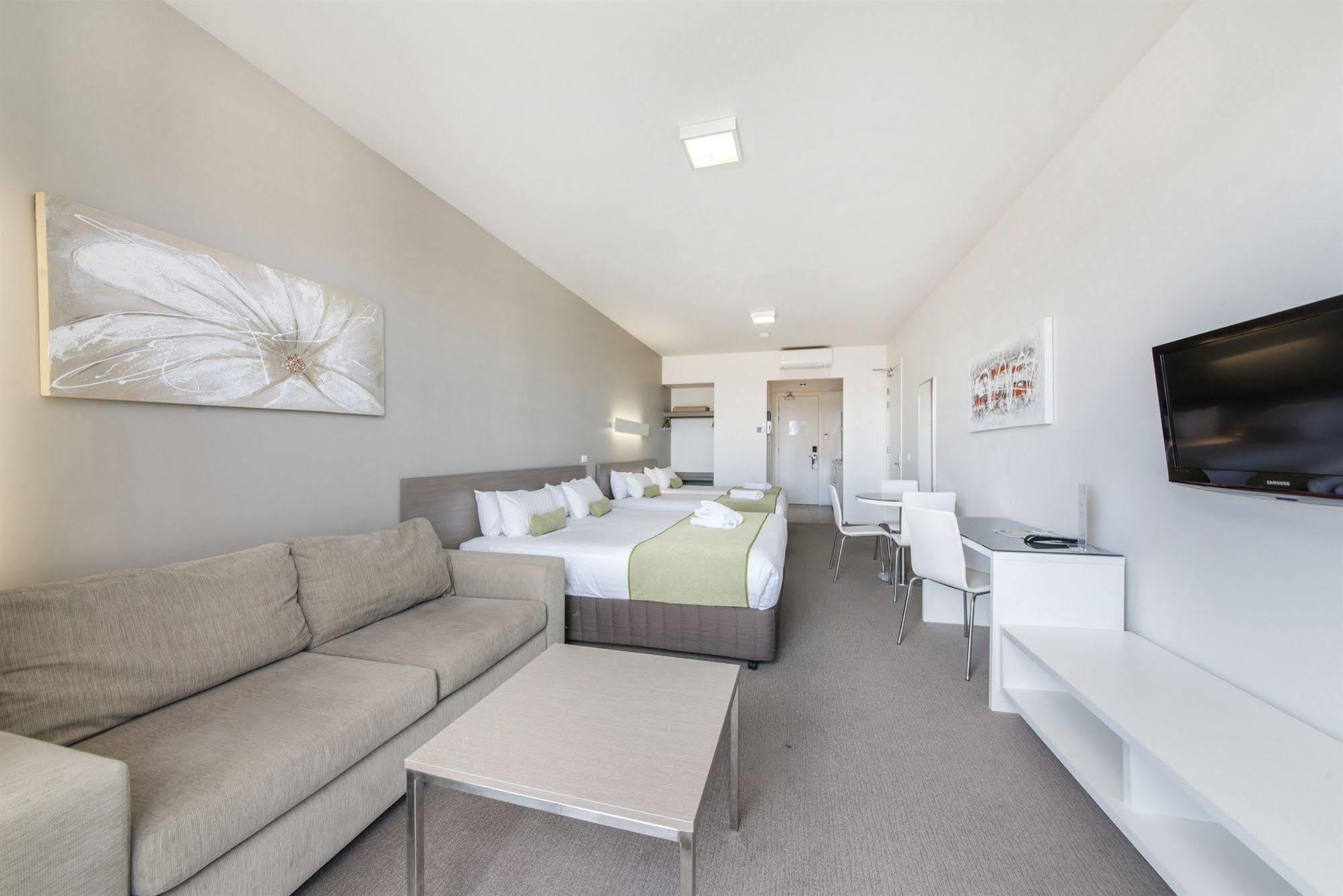 Aparthotel Abode Gungahlin Canberra Esterno foto
