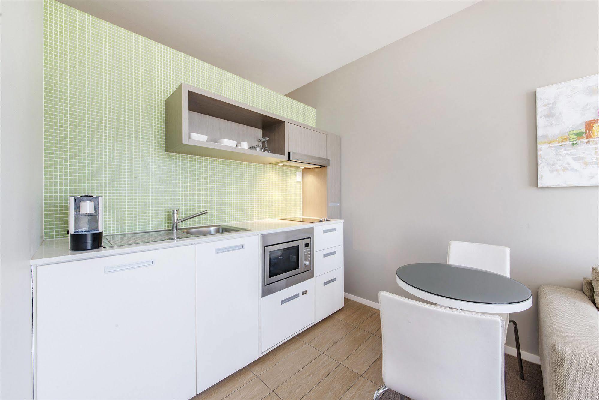 Aparthotel Abode Gungahlin Canberra Esterno foto